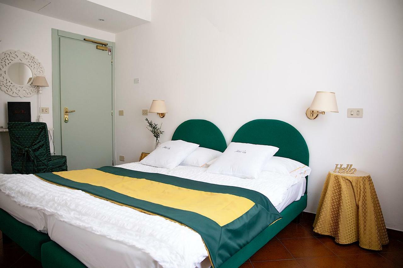 Hotel Iva Diano Marina Extérieur photo