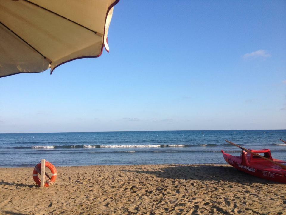 Hotel Iva Diano Marina Extérieur photo