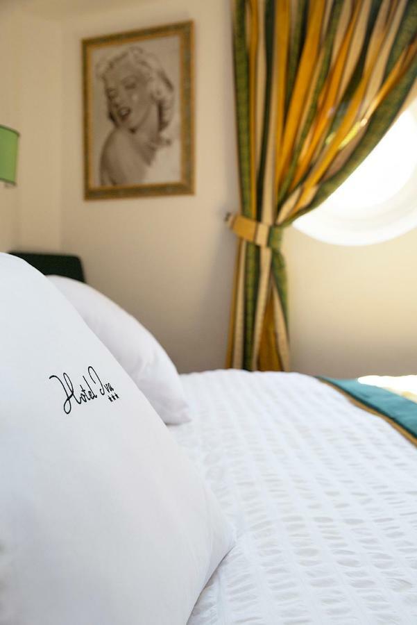 Hotel Iva Diano Marina Extérieur photo